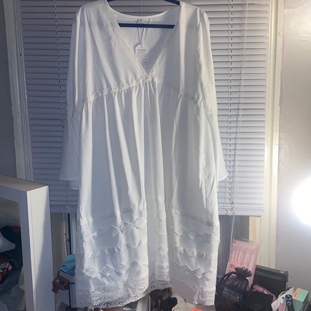 white lace dress